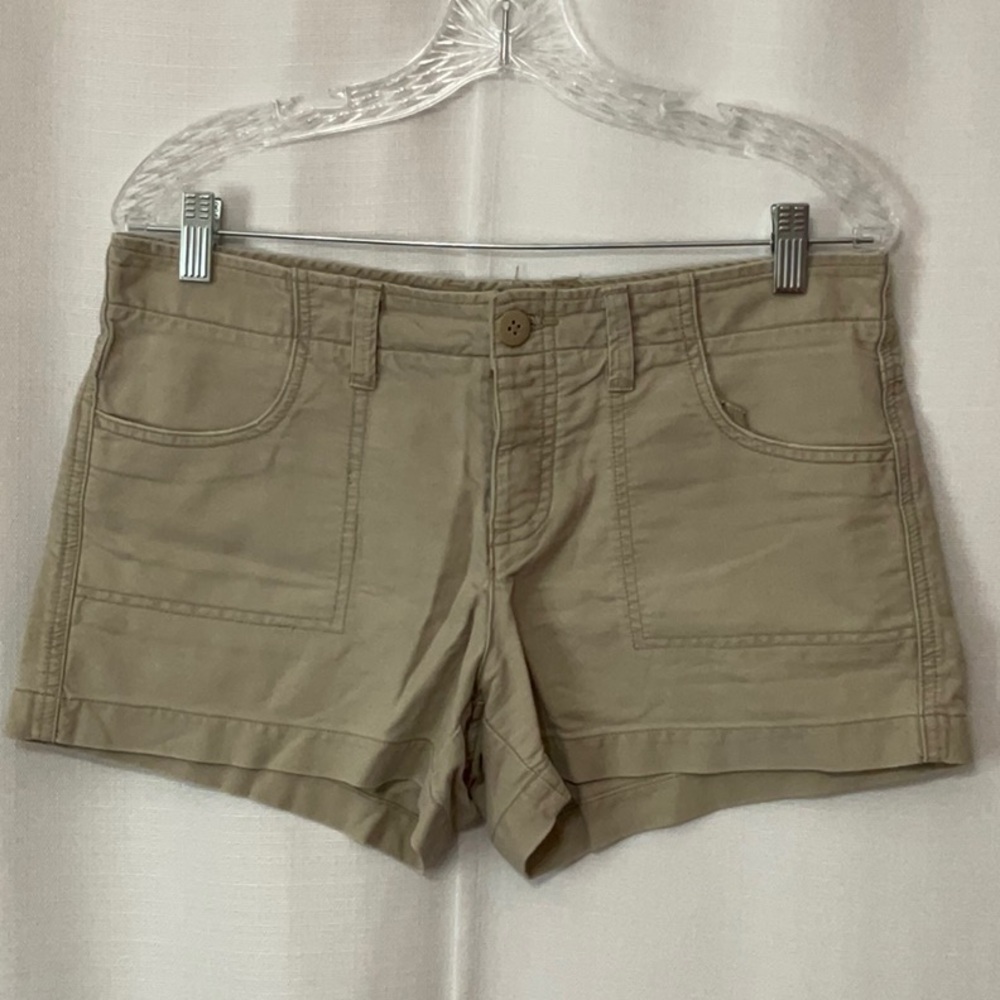 American Eagle Outfitters Size 8 100% Cotton Women's Tan Shorts